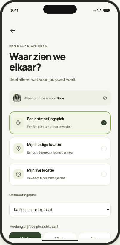 Het klik-scherm waarin je apart een ontmoetingsplek, exacte pin of live locatie kunt kiezen.